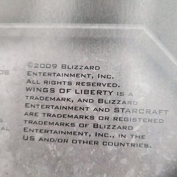 The Art of Starcraft Wings Of Liberty and Heart Of The Swarm - Picture 8 of 13